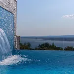 Luxury Sun View With Heated Pool Crikvenica