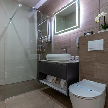 Luxury Sun View With Heated Pool * Crikvenica