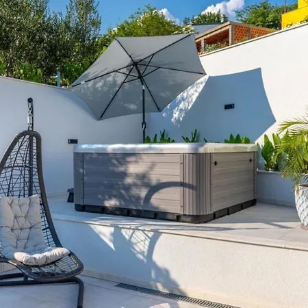 Luxury Sun View With Heated Pool Villa Crikvenica