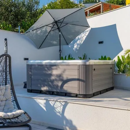 Vila Luxury Sun View With Heated Pool Crikvenica