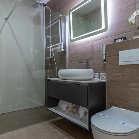 Luxury Sun View With Heated Pool * 茨里克韦尼察