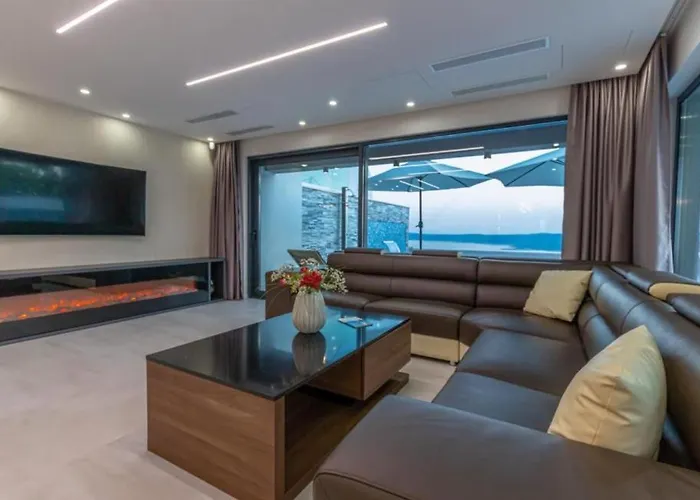 ヴィラ Luxury Sun View With Heated Pool