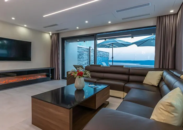 Luxury Sun View With Heated Pool Vila