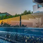 Villa Luxury Sun View With Heated Pool