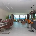Luxury Sun View With Heated Pool Crikvenica