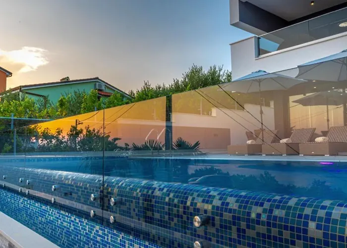 Luxury Sun View With Heated Pool *